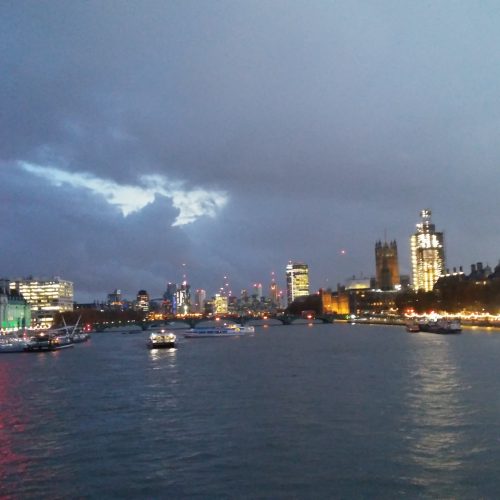 wieczorny widok na Parlament, Big-Ben i London Eye